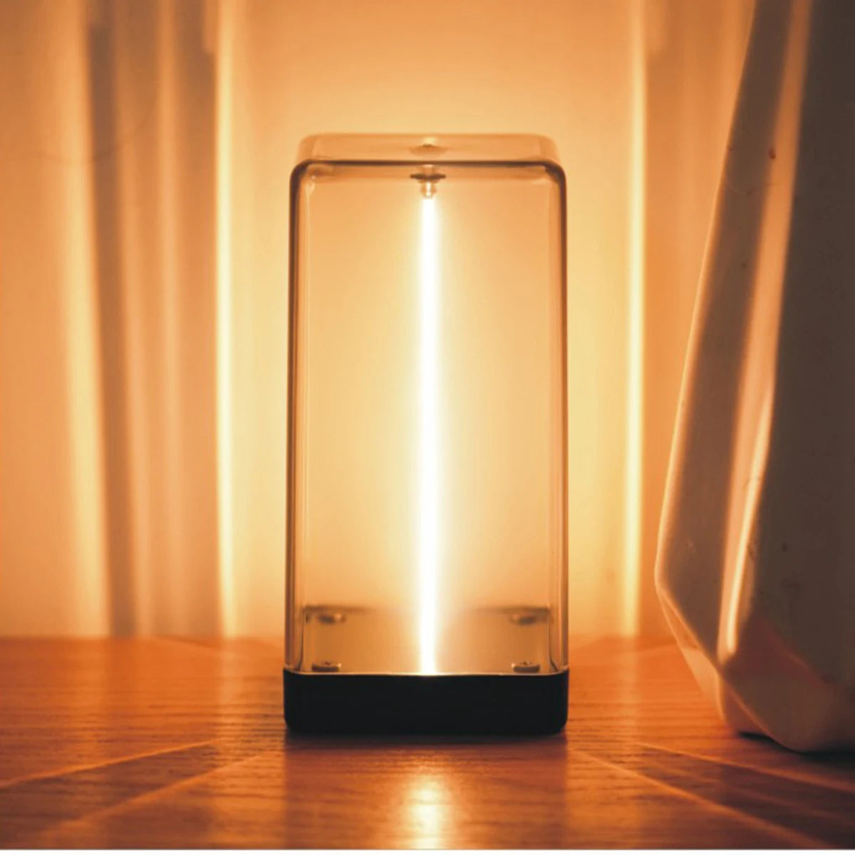 Quantum Wire LED Lamp